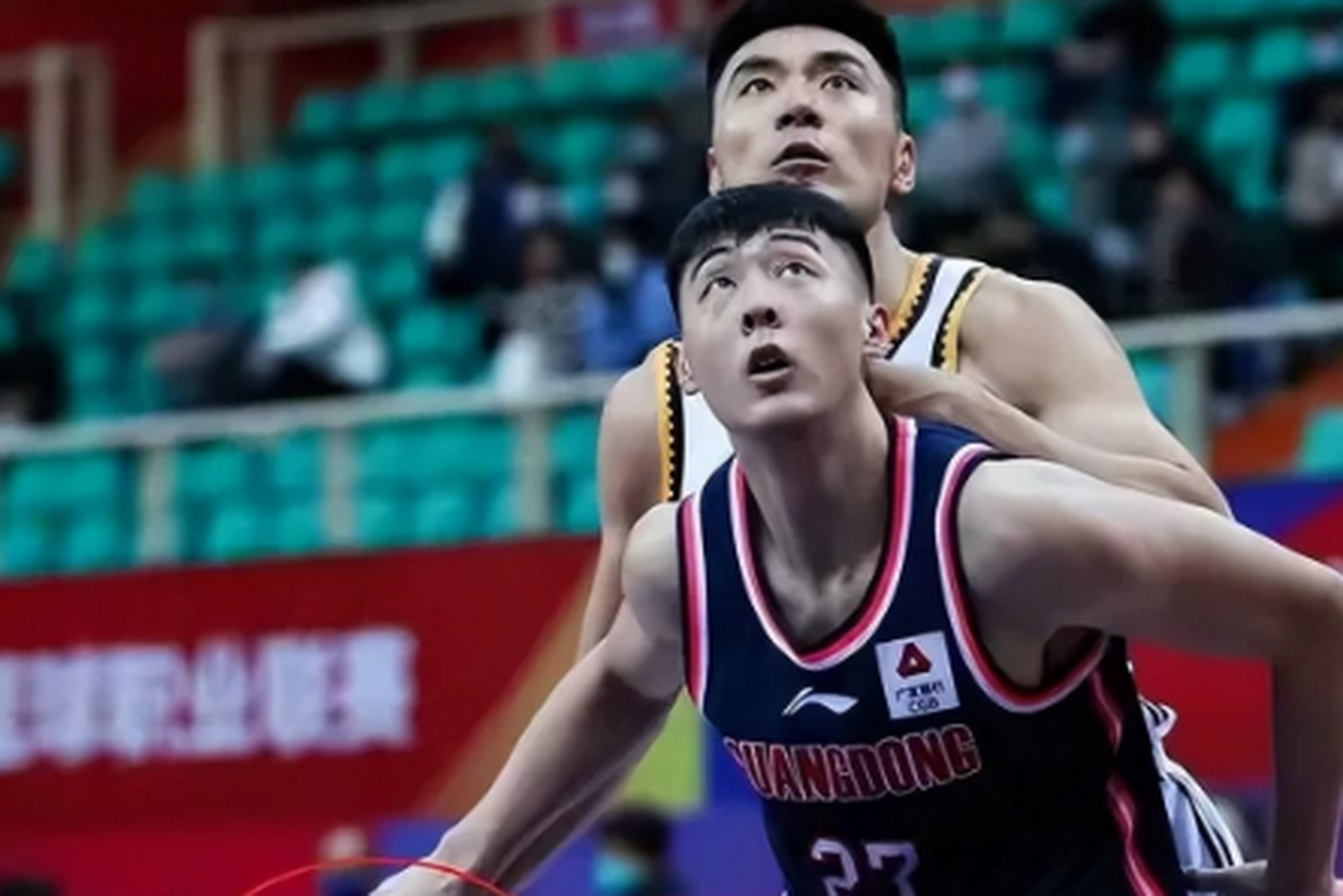 开云APP-包含法兰克福训练开放日，今晨主帅复盘引欢呼，CBA常规赛在即，高层口径保持一致的词条