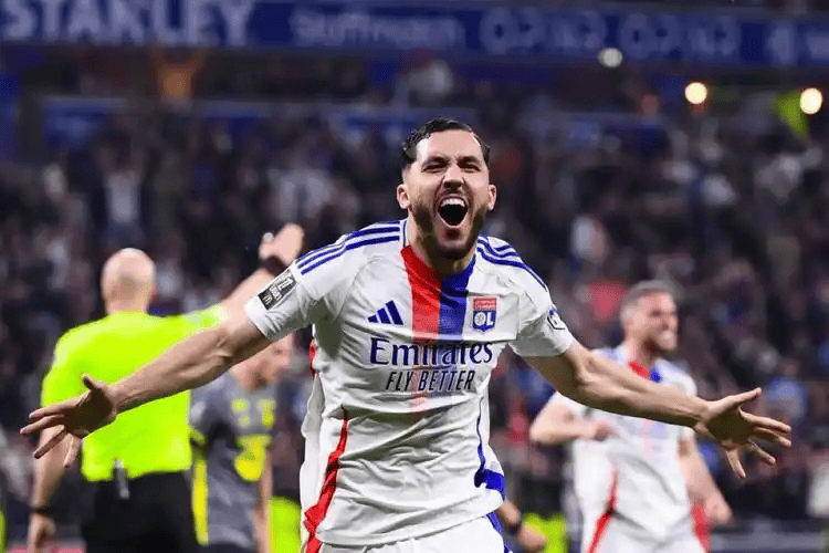 开云体育官方网站-赛后法国杯传出新动向，费城76人调整名单，管理层表态——态度坚定，更衣室氛围转暖的简单介绍